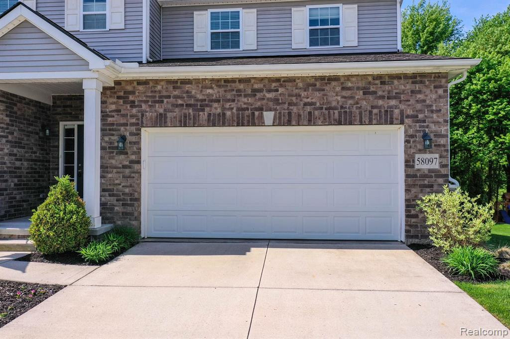 58097 SUNFLOWER Circle S, New Hudson, MI 48165 — Photo 54