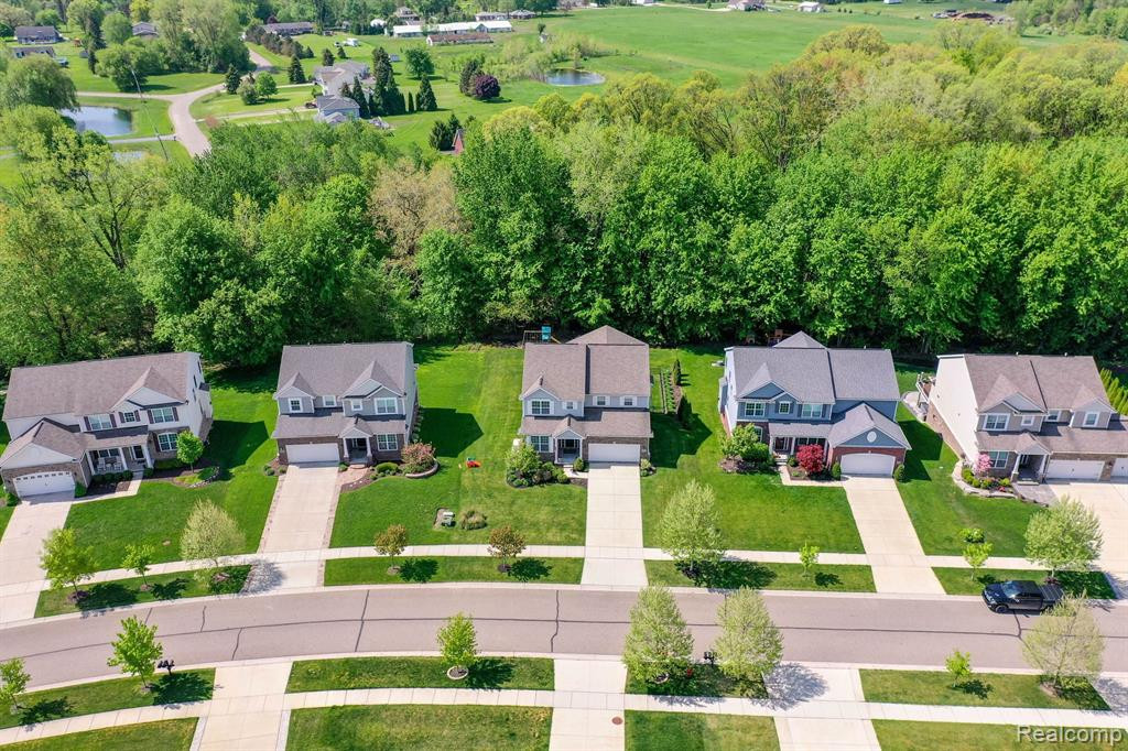 58097 SUNFLOWER Circle S, New Hudson, MI 48165 — Photo 56