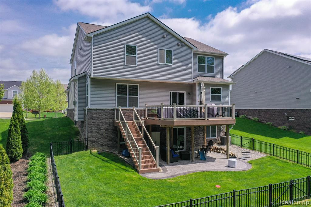 58097 SUNFLOWER Circle S, New Hudson, MI 48165 — Photo 66