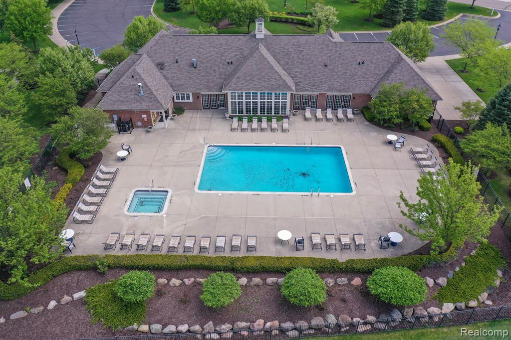 58097 SUNFLOWER Circle S, New Hudson, MI 48165 — Photo 70