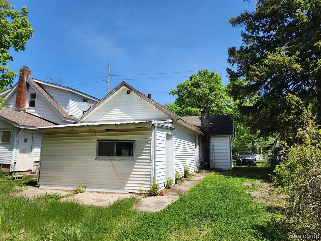 528 S FAIRVIEW Avenue, Lansing, MI 48912 — Photo 2
