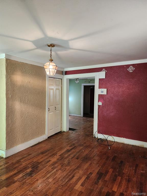 528 S FAIRVIEW Avenue, Lansing, MI 48912 — Photo 5