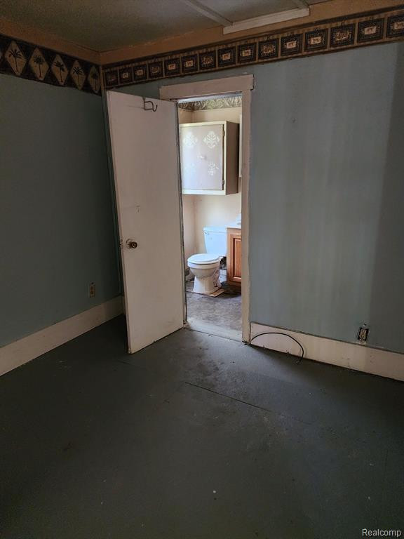 528 S FAIRVIEW Avenue, Lansing, MI 48912 — Photo 6