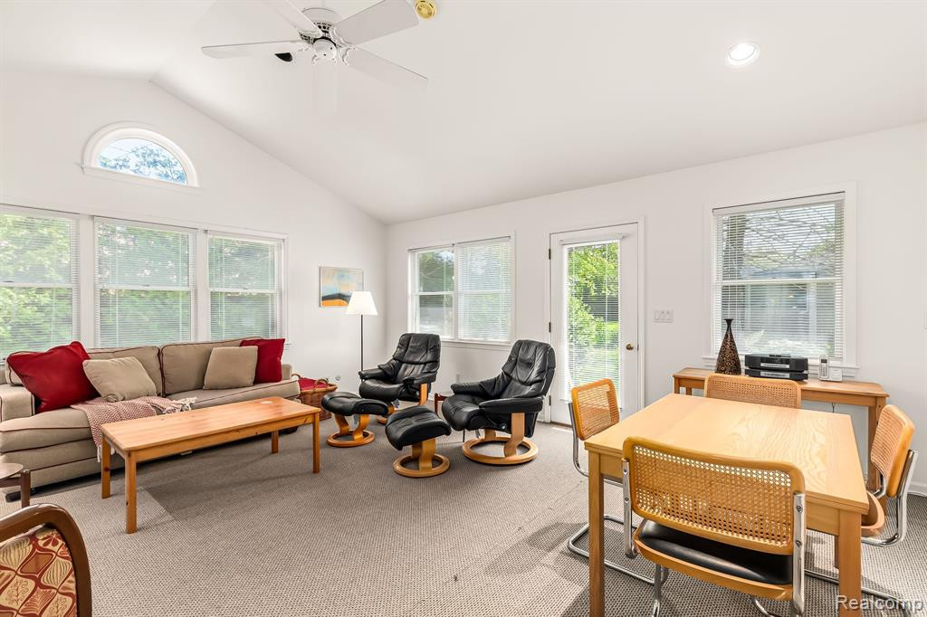 2214 PARKWOOD Avenue, Ann Arbor, MI 48104 — Photo 12