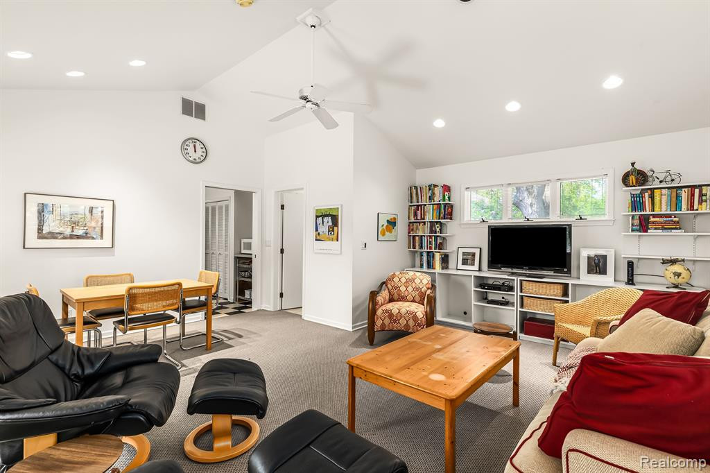 2214 PARKWOOD Avenue, Ann Arbor, MI 48104 — Photo 14
