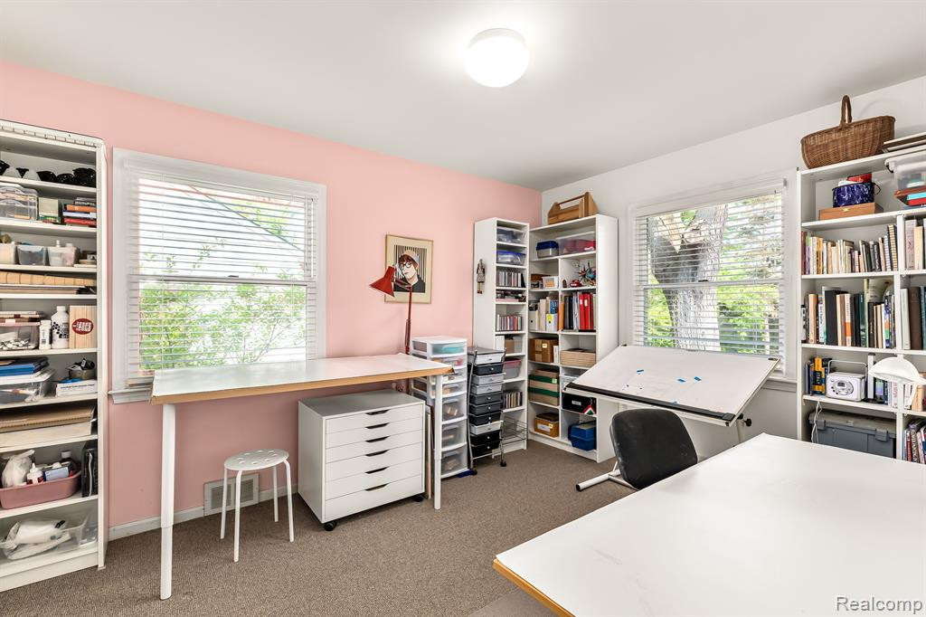 2214 PARKWOOD Avenue, Ann Arbor, MI 48104 — Photo 18