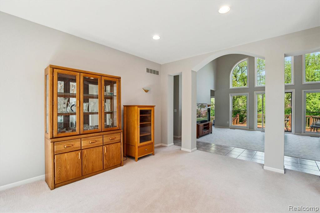 6469 KENNESAW Road, Canton, MI 48187 — Photo 10