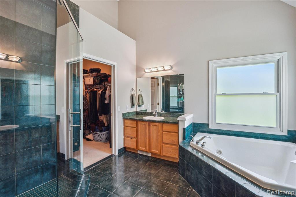 6469 KENNESAW Road, Canton, MI 48187 — Photo 27