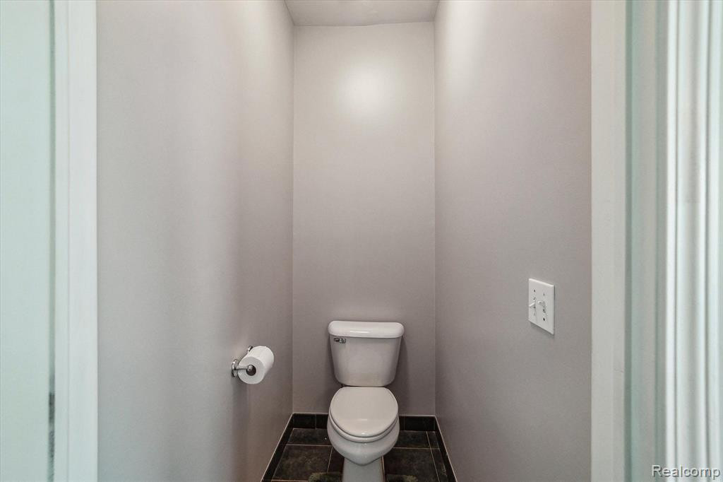 6469 KENNESAW Road, Canton, MI 48187 — Photo 29