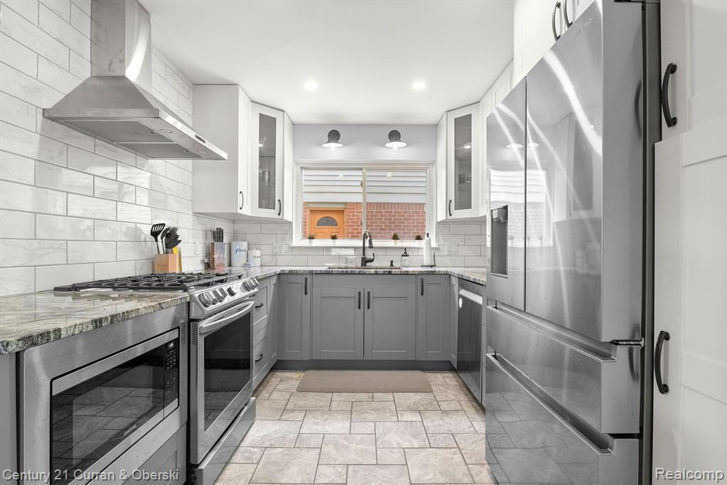 709 N EDISON Avenue, Royal Oak, MI 48067 — Photo 13