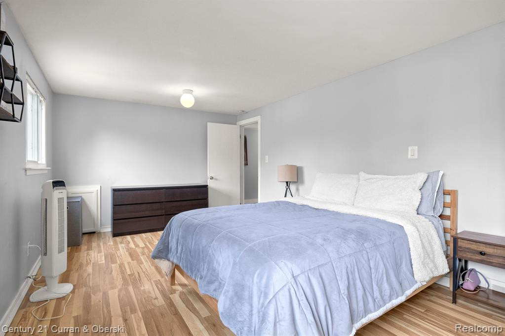 709 N EDISON Avenue, Royal Oak, MI 48067 — Photo 24