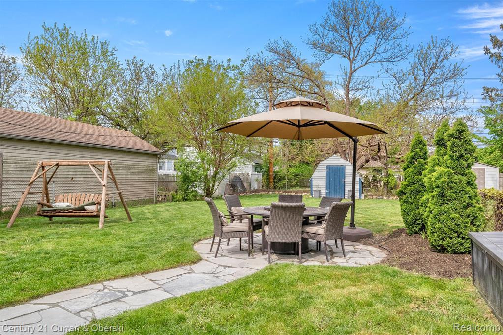 709 N EDISON Avenue, Royal Oak, MI 48067 — Photo 35