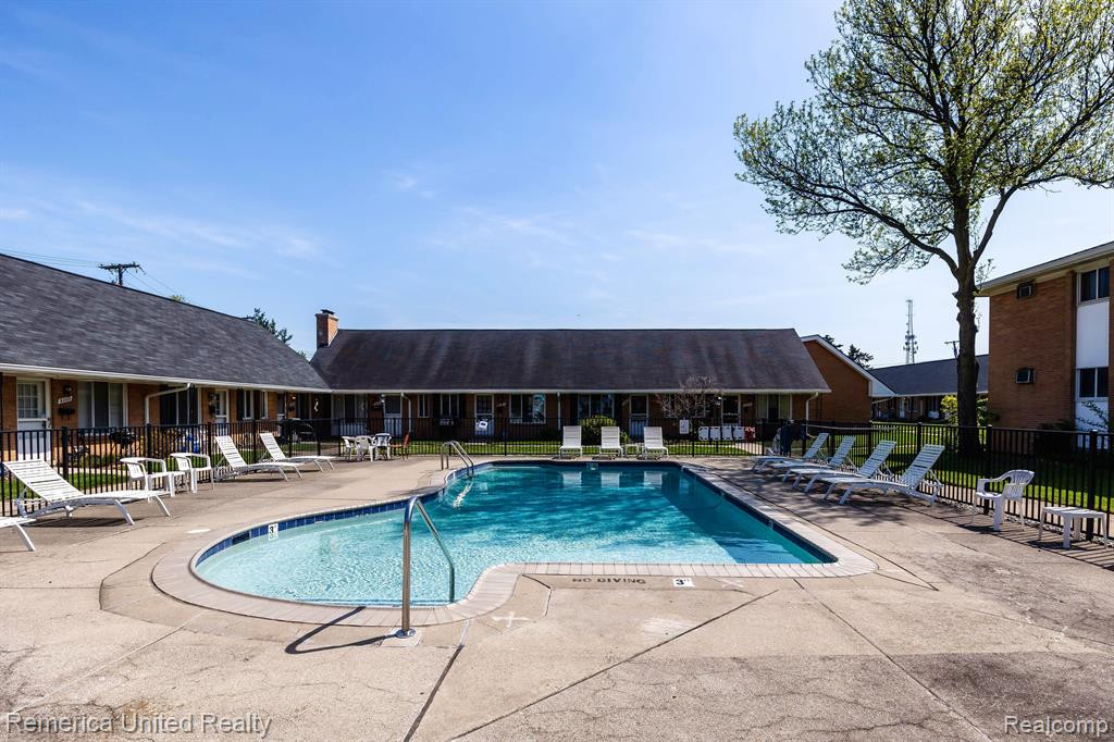 8203 Huntington, 11, Westland, MI — Photo 21