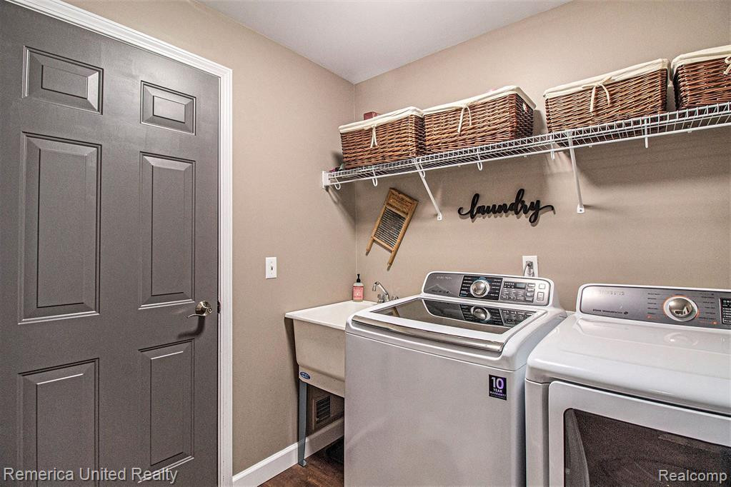 17104 CAITLIN Circle, Walled Lake, MI 48390 — Photo 15
