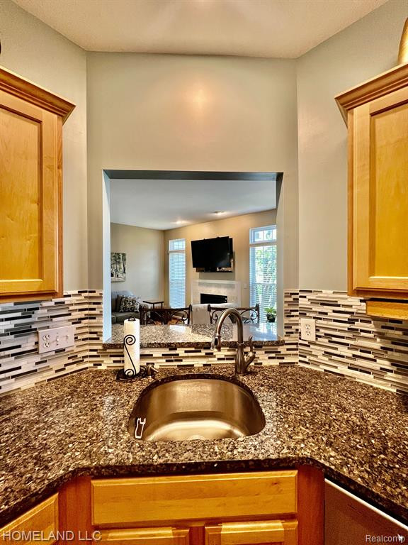193 BURWYCK PARK Drive, Saline, MI 48176 — Photo 5