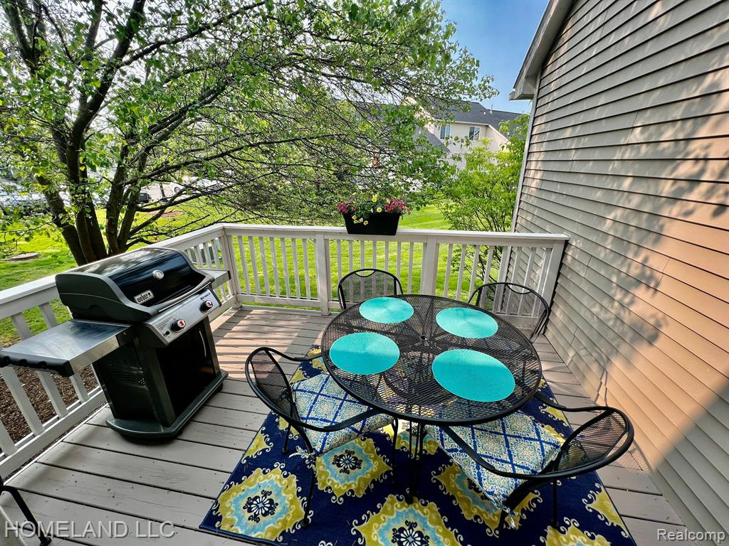 193 BURWYCK PARK Drive, Saline, MI 48176 — Photo 8