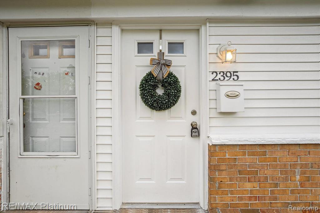 2395 STIEBER Street, Westland, MI 48186 — Photo 4