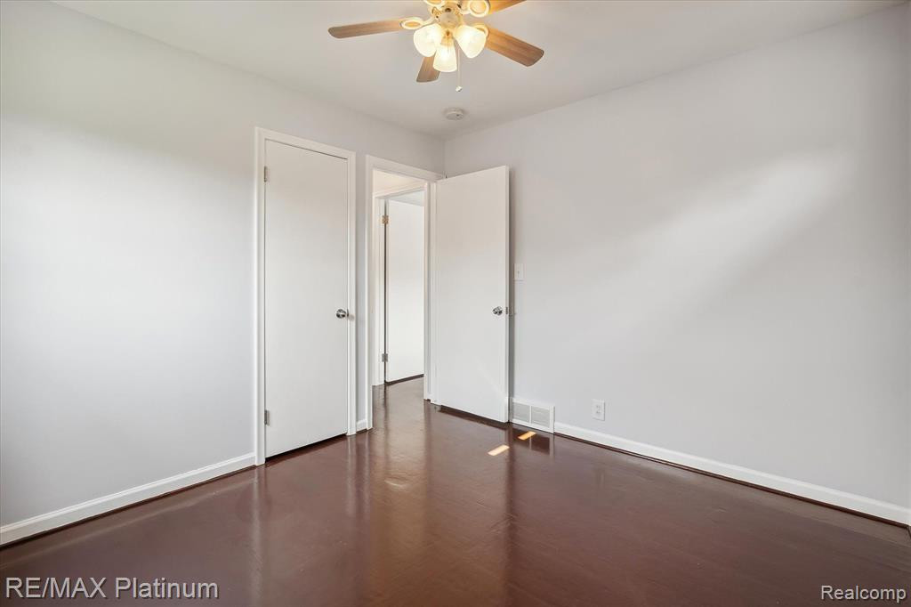 2395 STIEBER Street, Westland, MI 48186 — Photo 15