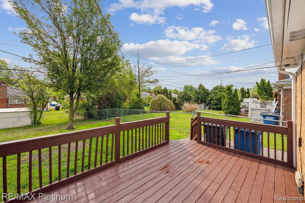 2395 STIEBER Street, Westland, MI 48186 — Photo 23