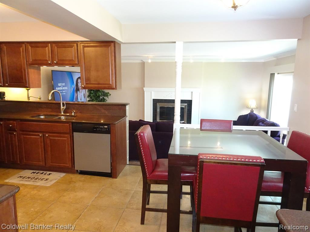 1544 ABERDEEN PL, Bloomfield Hills, MI 48304 — Photo 13