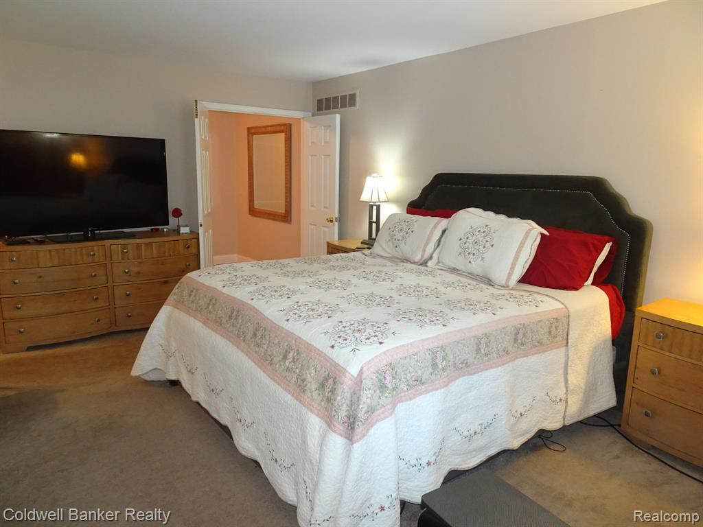 1544 ABERDEEN PL, Bloomfield Hills, MI 48304 — Photo 27
