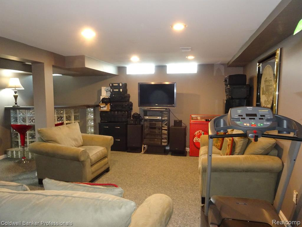 1544 ABERDEEN PL, Bloomfield Hills, MI 48304 — Photo 44