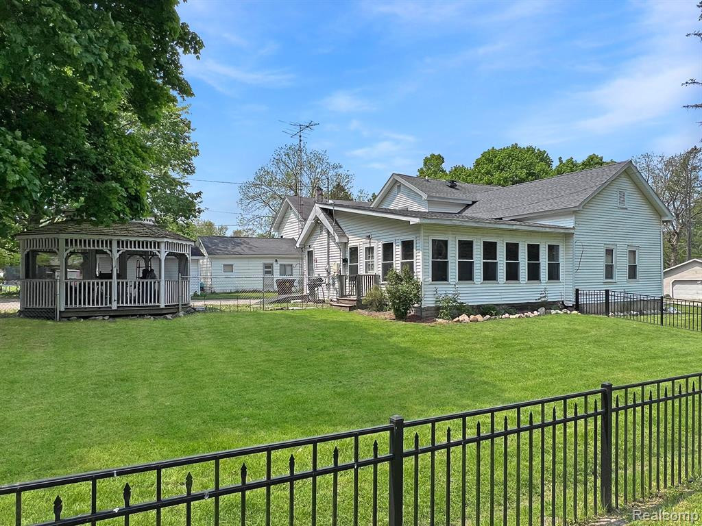 218 E STATE Street, Vernon, MI 48476 — Photo 23
