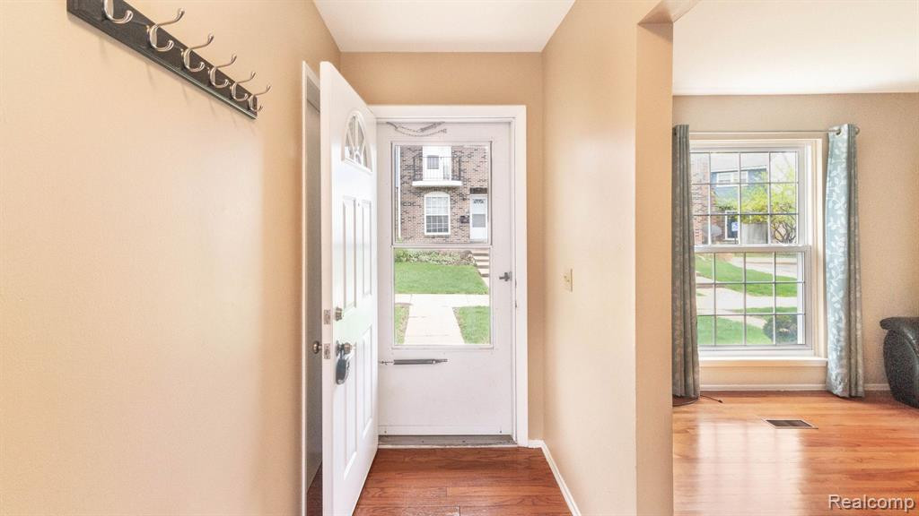 2763 PAGE Avenue, Ann Arbor, MI 48104 — Photo 3