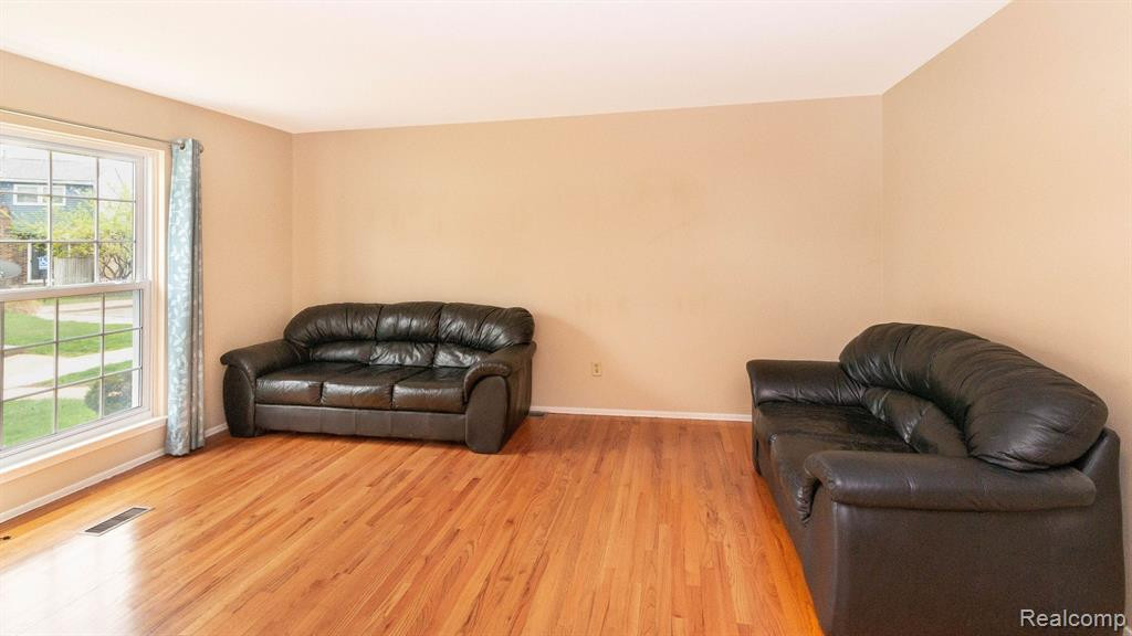 2763 PAGE Avenue, Ann Arbor, MI 48104 — Photo 5