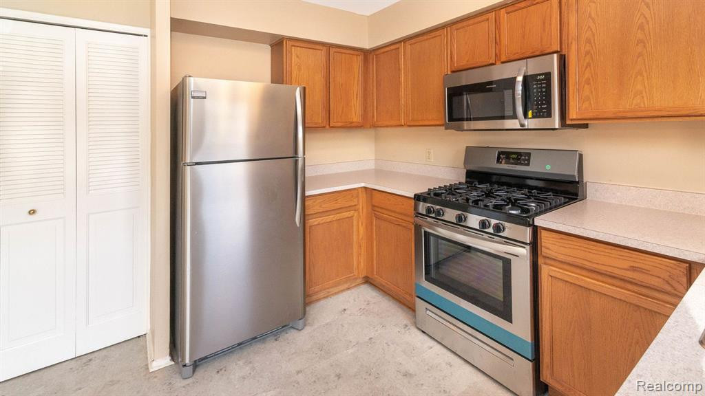 2763 PAGE Avenue, Ann Arbor, MI 48104 — Photo 11