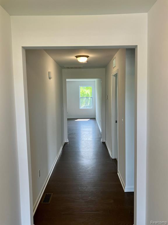 10229 SWAN LAKE Circle, 42, Ypsilanti, MI 48197 — Photo 2