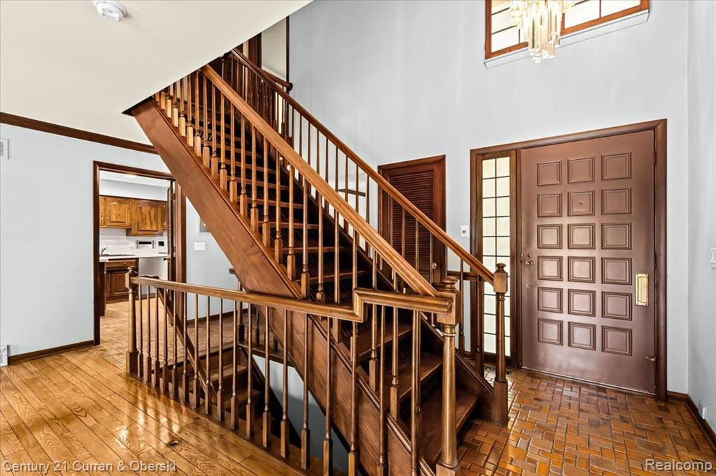 3029 LINDENWOOD Drive, Dearborn, MI 48120 — Photo 10
