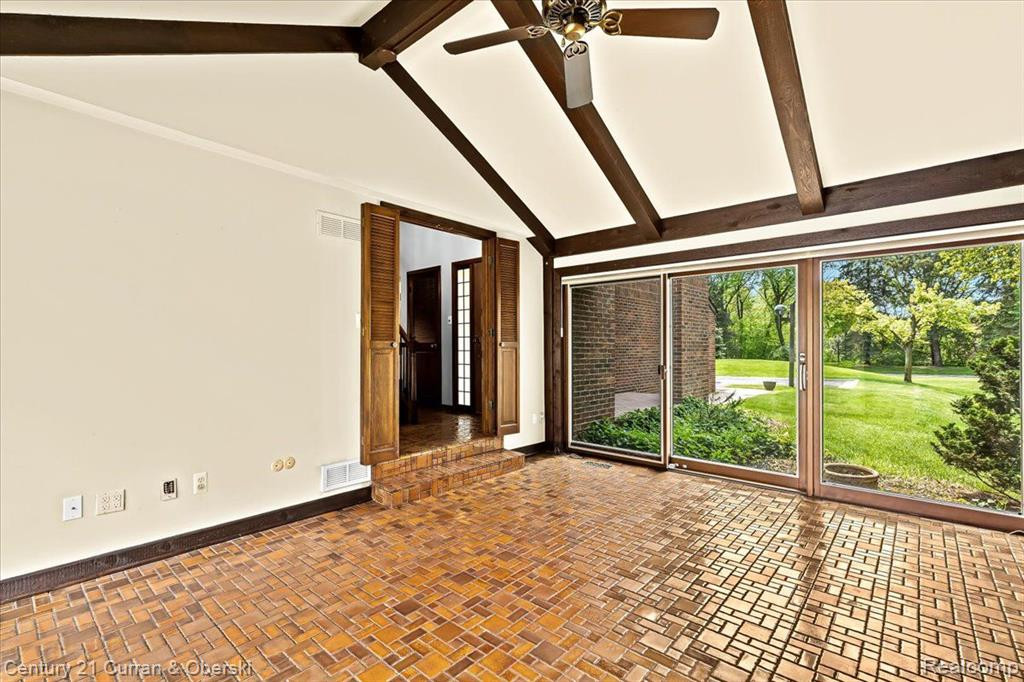 3029 LINDENWOOD Drive, Dearborn, MI 48120 — Photo 15