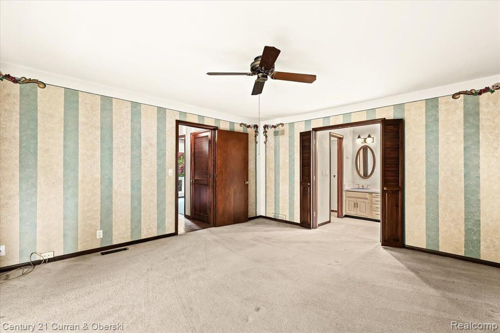 3029 LINDENWOOD Drive, Dearborn, MI 48120 — Photo 27