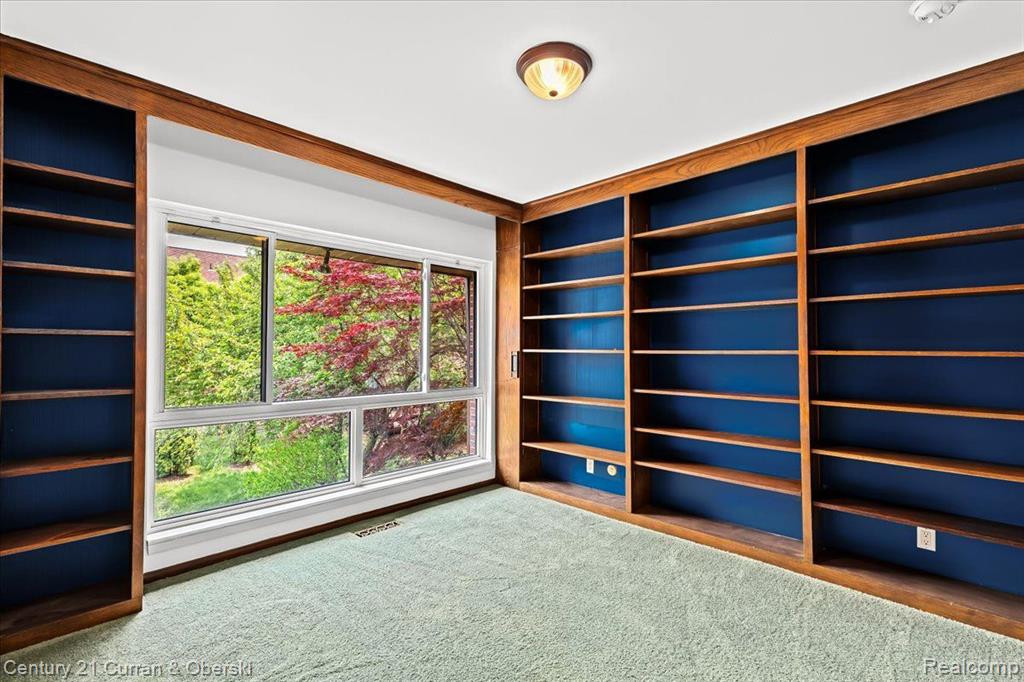 3029 LINDENWOOD Drive, Dearborn, MI 48120 — Photo 34