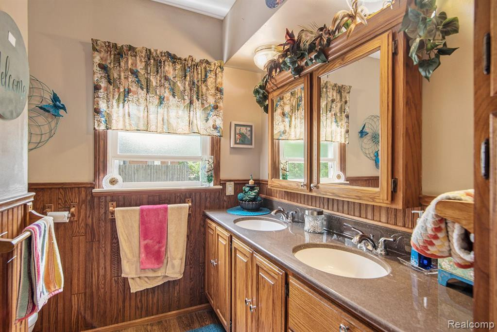 11701 PARK Drive, Lennon Vlg, MI 48449 — Photo 12