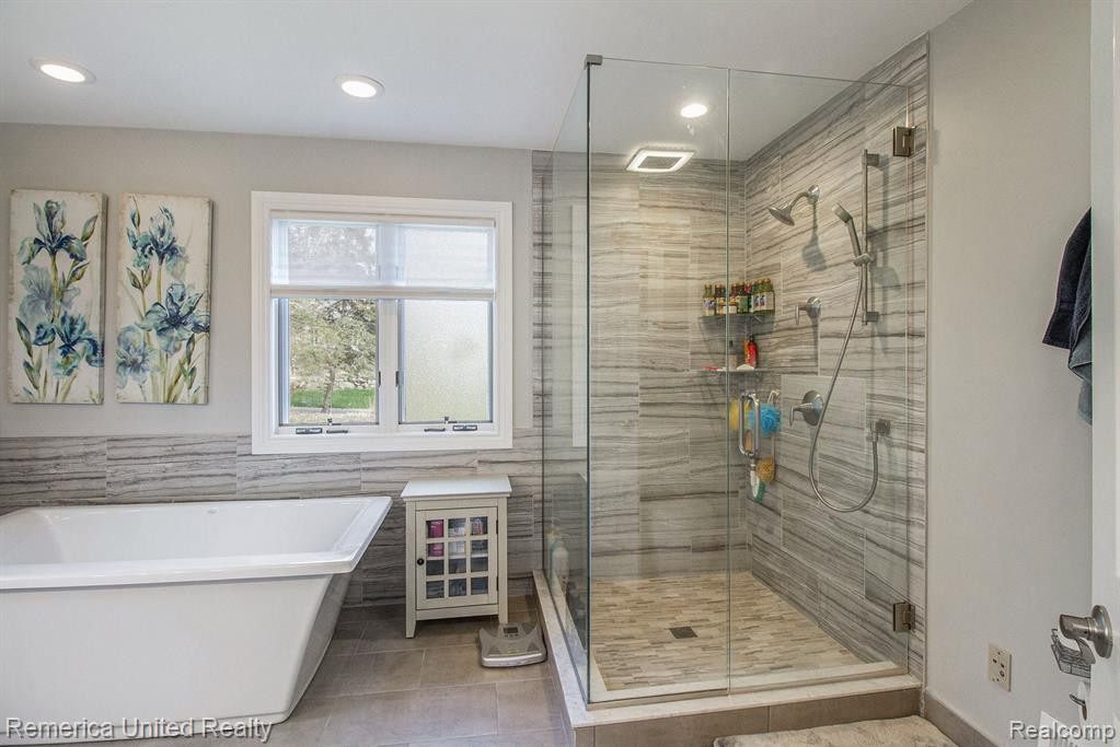7719 PARTRIDGE HILL Drive, Brighton, MI 48116 — Photo 13