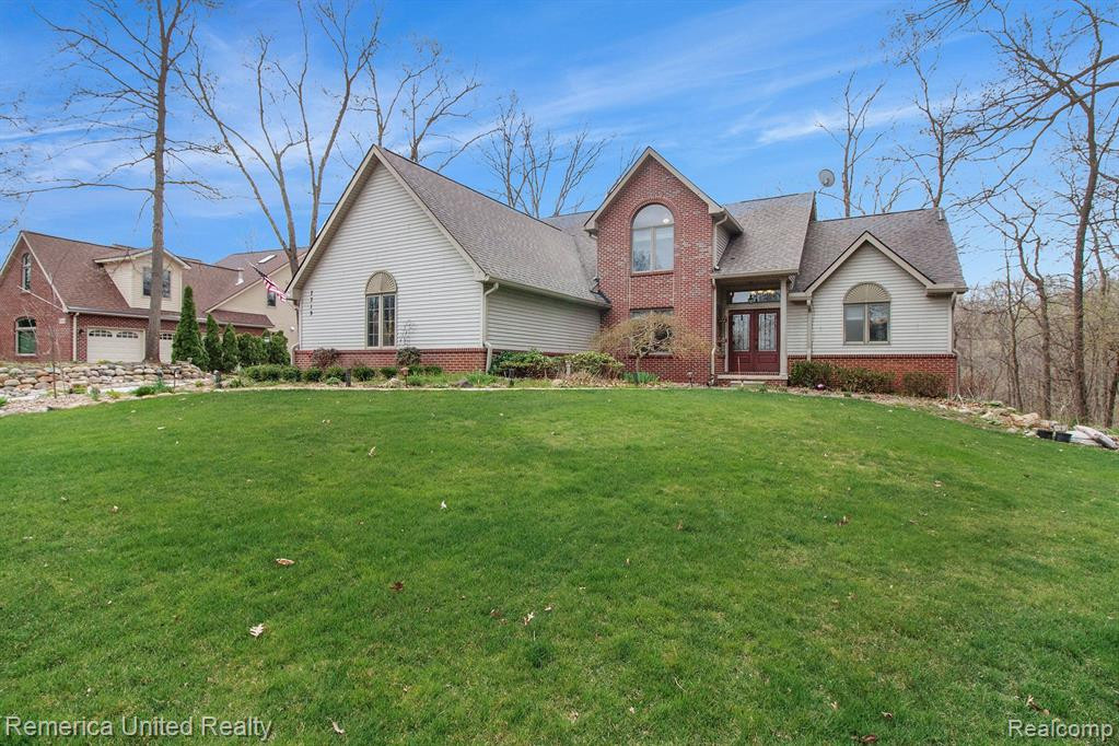 7719 PARTRIDGE HILL Drive, Brighton, MI 48116 — Photo 30