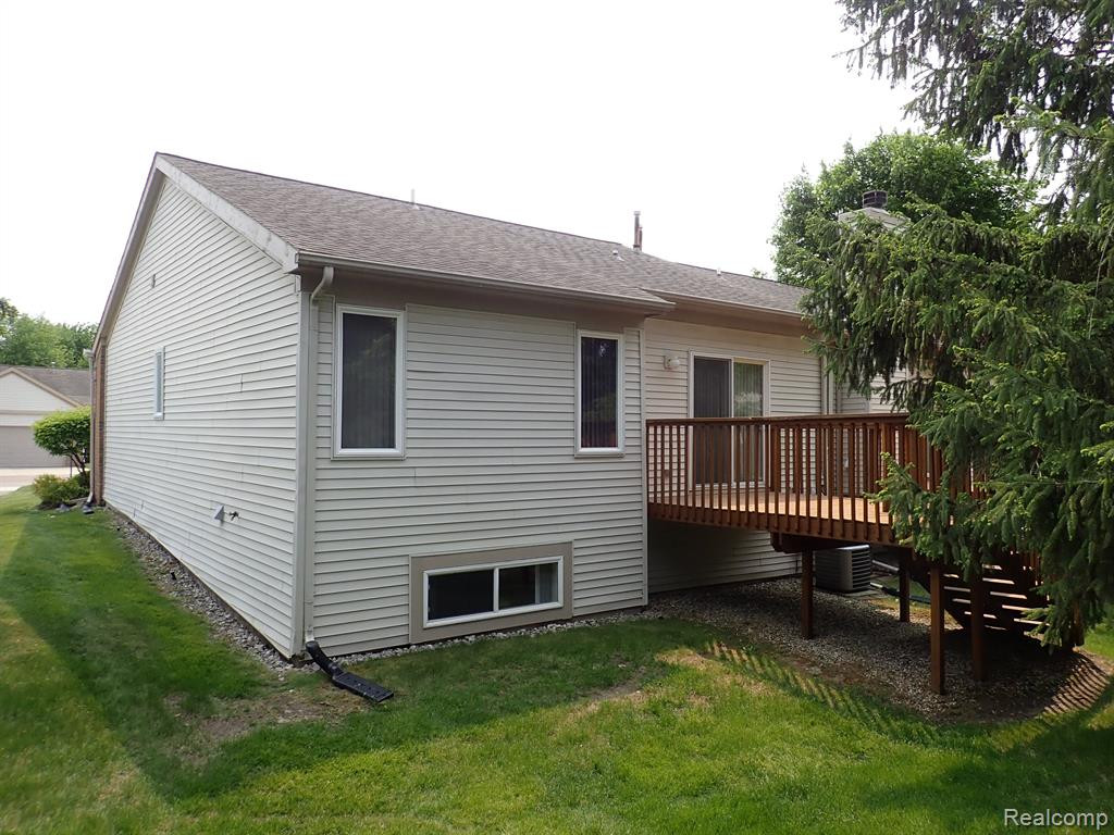 37188 CONDOR, Westland, MI — Photo 2