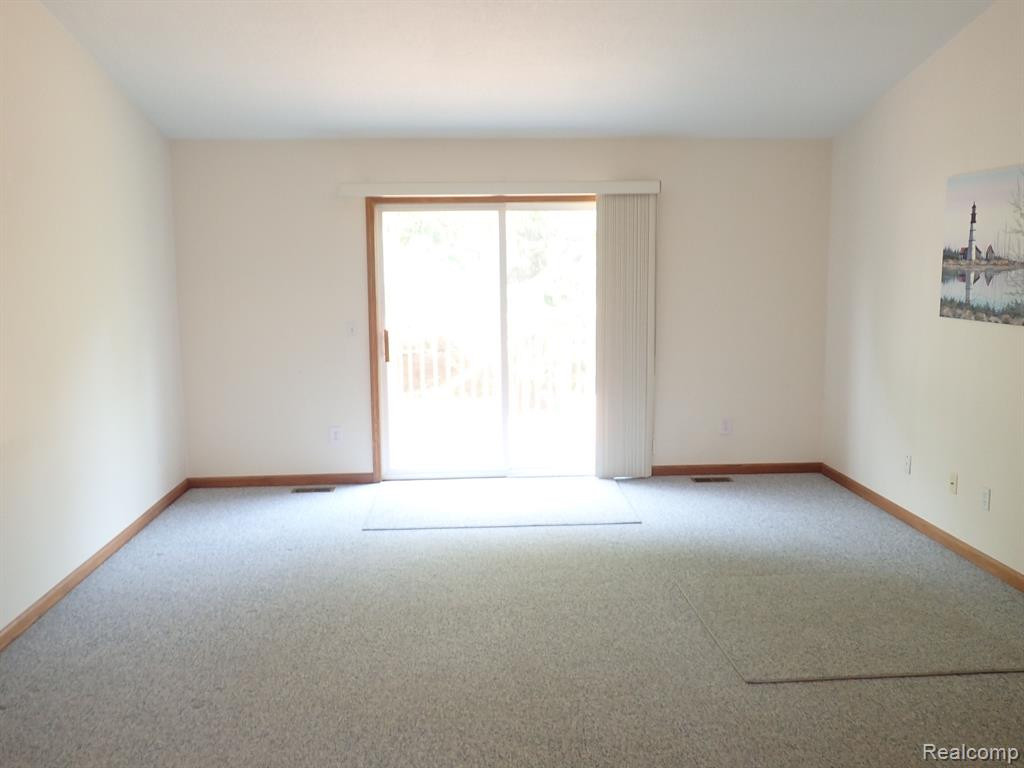 37188 CONDOR, Westland, MI — Photo 3