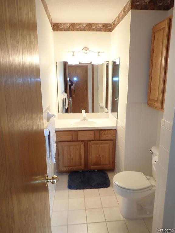 37188 CONDOR, Westland, MI — Photo 12
