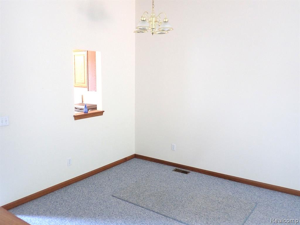 37188 CONDOR, Westland, MI — Photo 14
