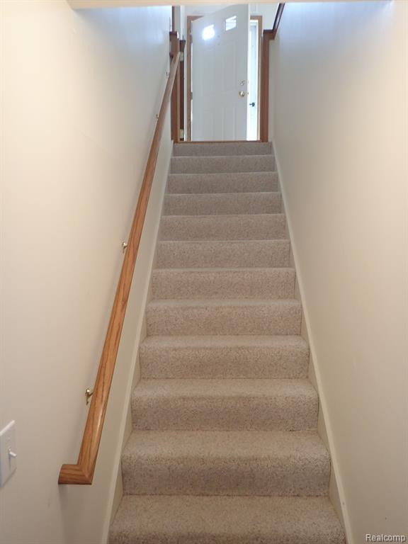 37188 CONDOR, Westland, MI — Photo 22