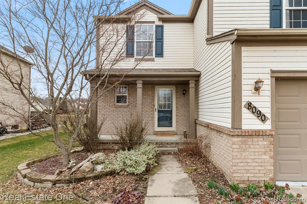 8090 SPRINGWATER Drive, Ypsilanti, MI 48197 — Photo 6