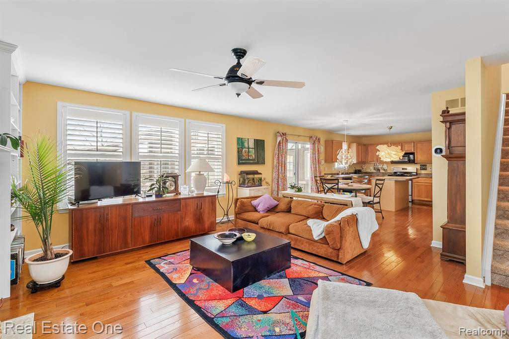 8090 SPRINGWATER Drive, Ypsilanti, MI 48197 — Photo 13