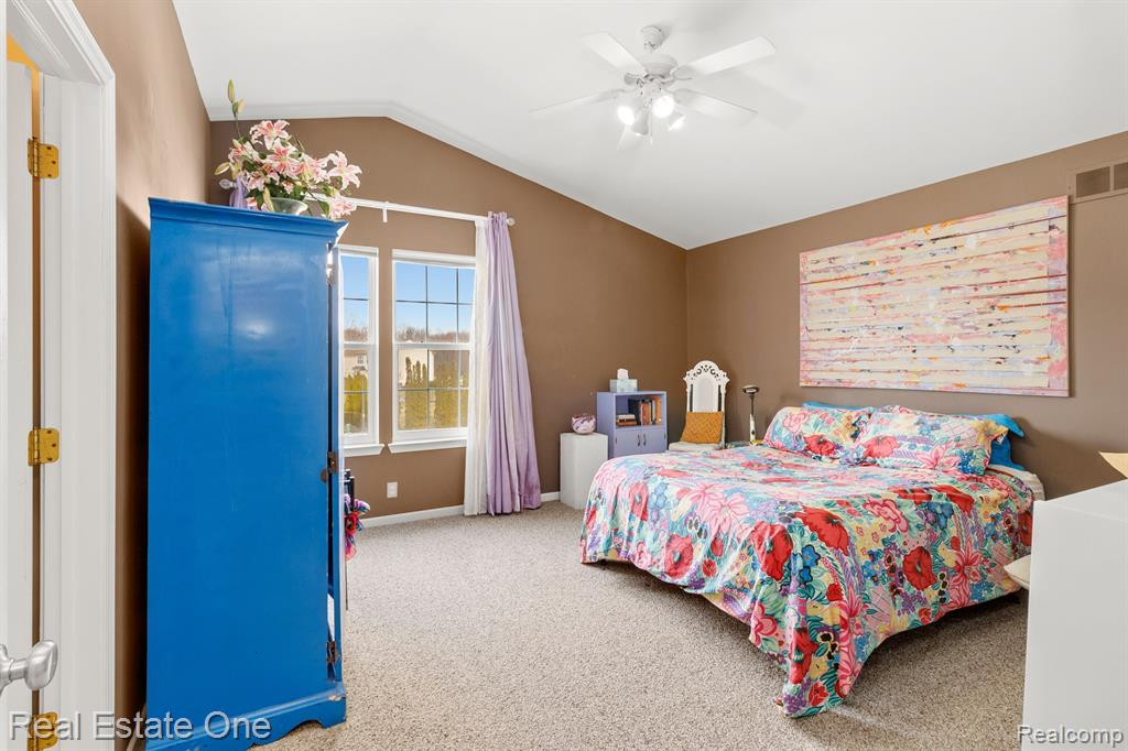 8090 SPRINGWATER Drive, Ypsilanti, MI 48197 — Photo 26