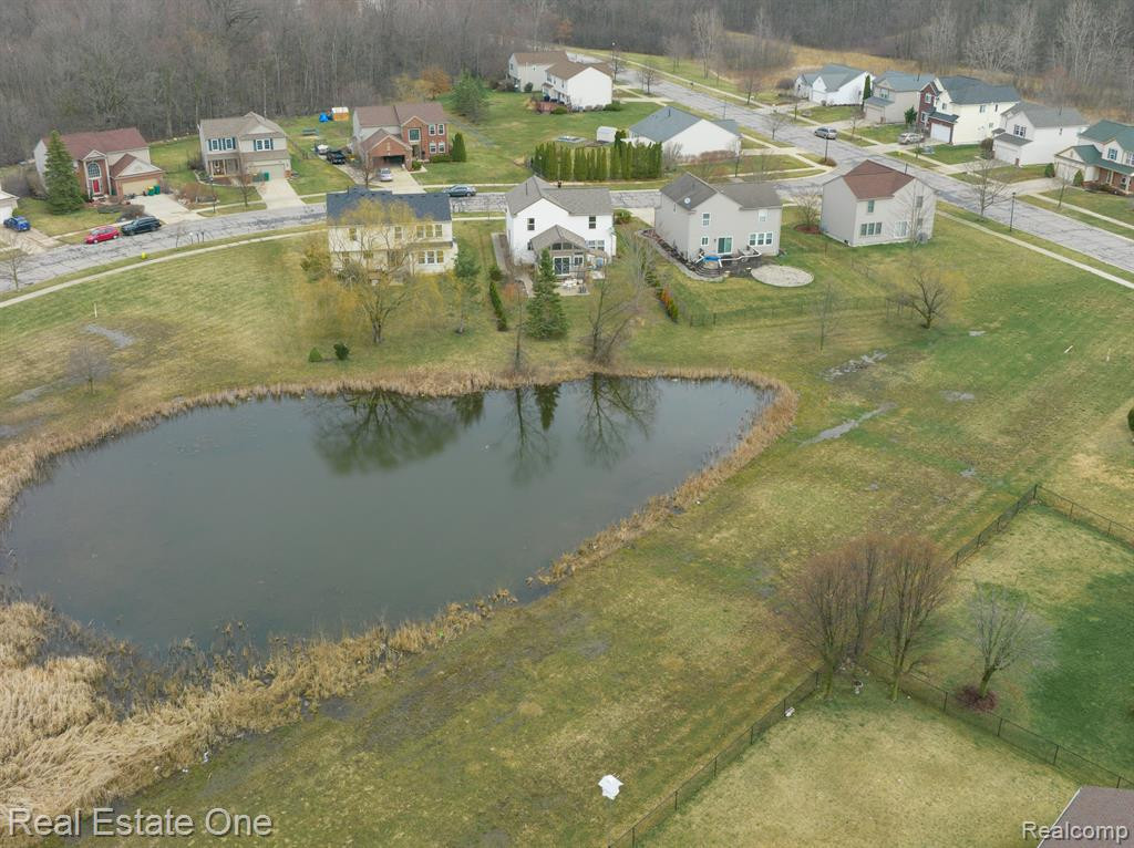 8090 SPRINGWATER Drive, Ypsilanti, MI 48197 — Photo 43