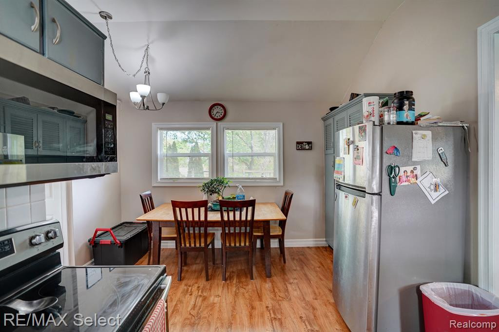 44 KEARSLEY Street, Ortonville, MI 48462 — Photo 6
