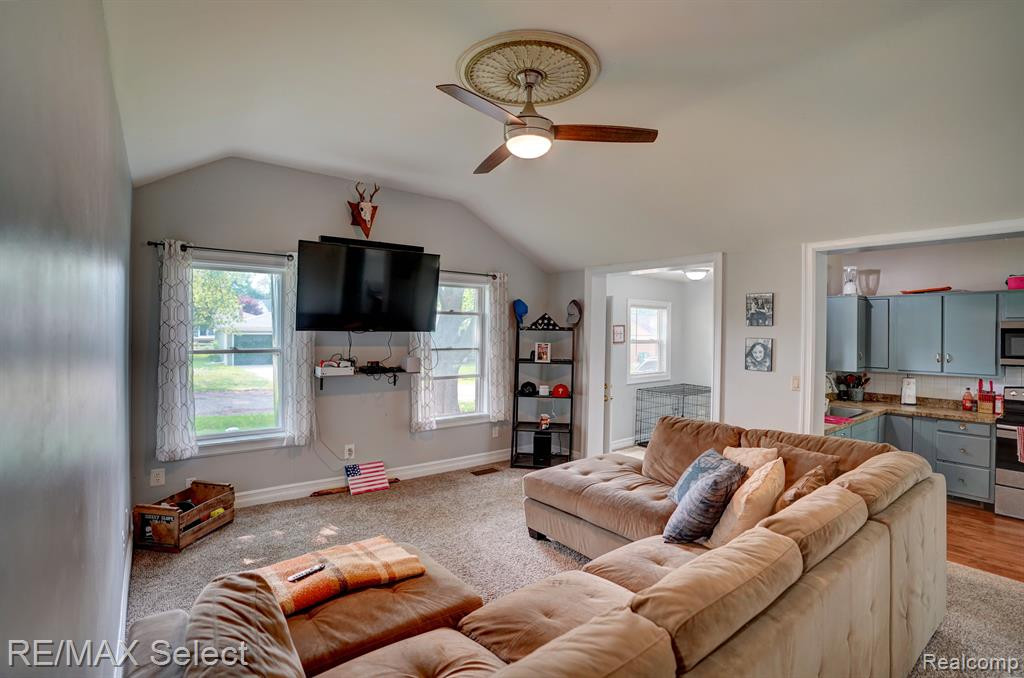44 KEARSLEY Street, Ortonville, MI 48462 — Photo 12