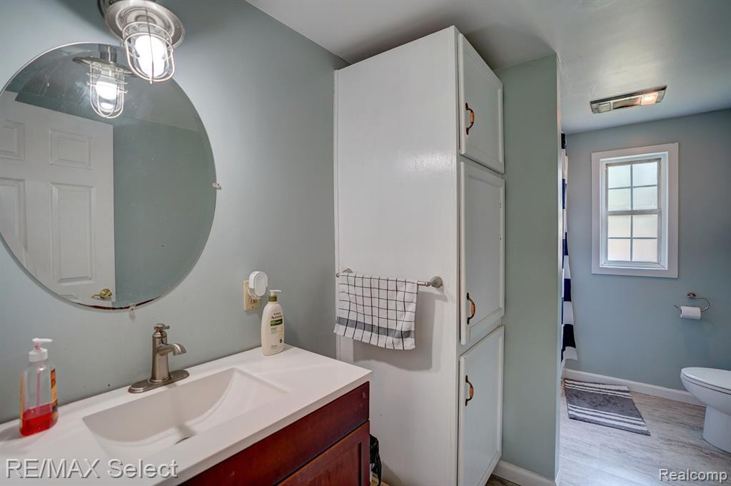 44 KEARSLEY Street, Ortonville, MI 48462 — Photo 13